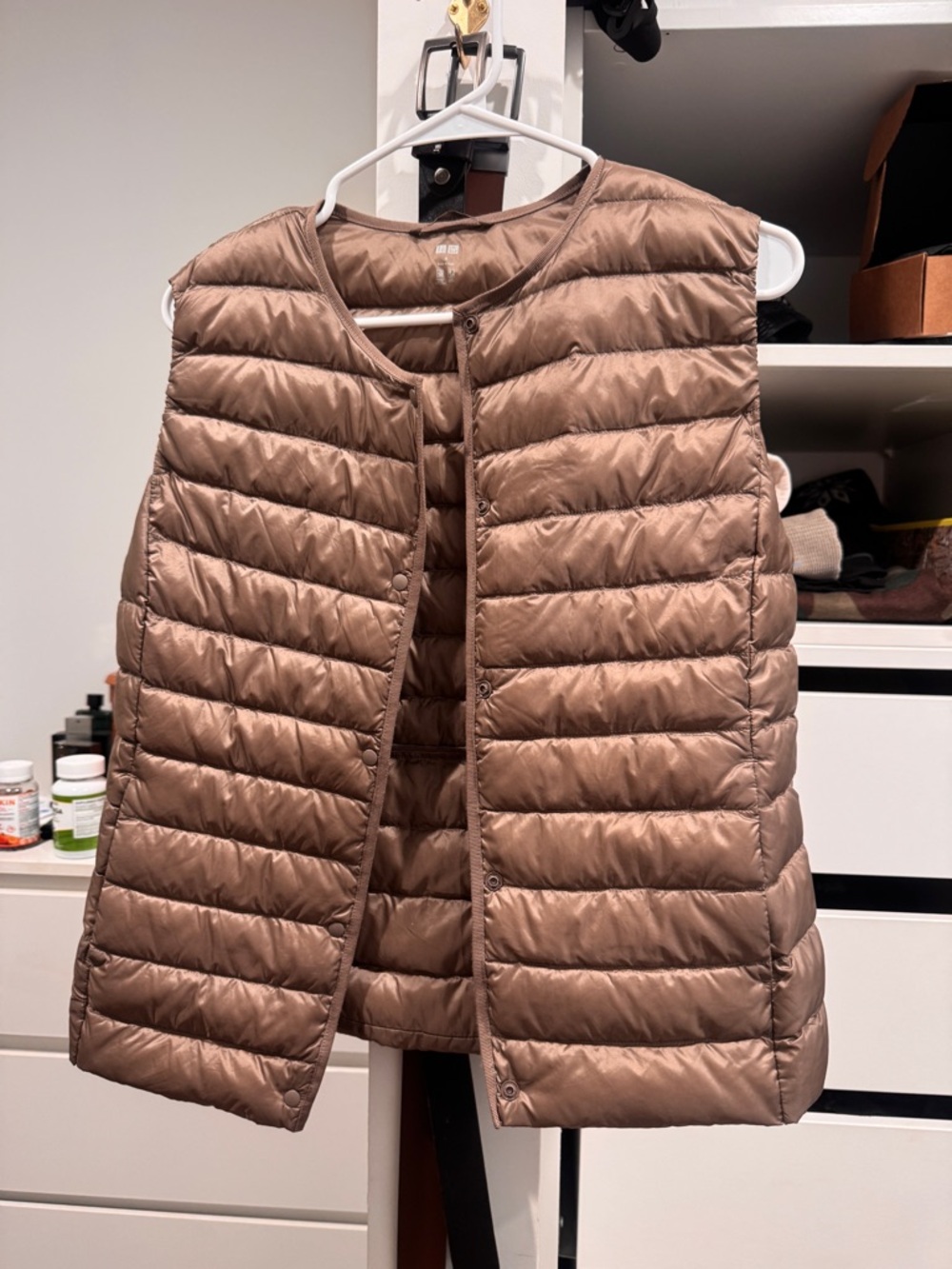 Lightweight Quilted Sleeveless Puffer Vest - Taupe Uniqlo